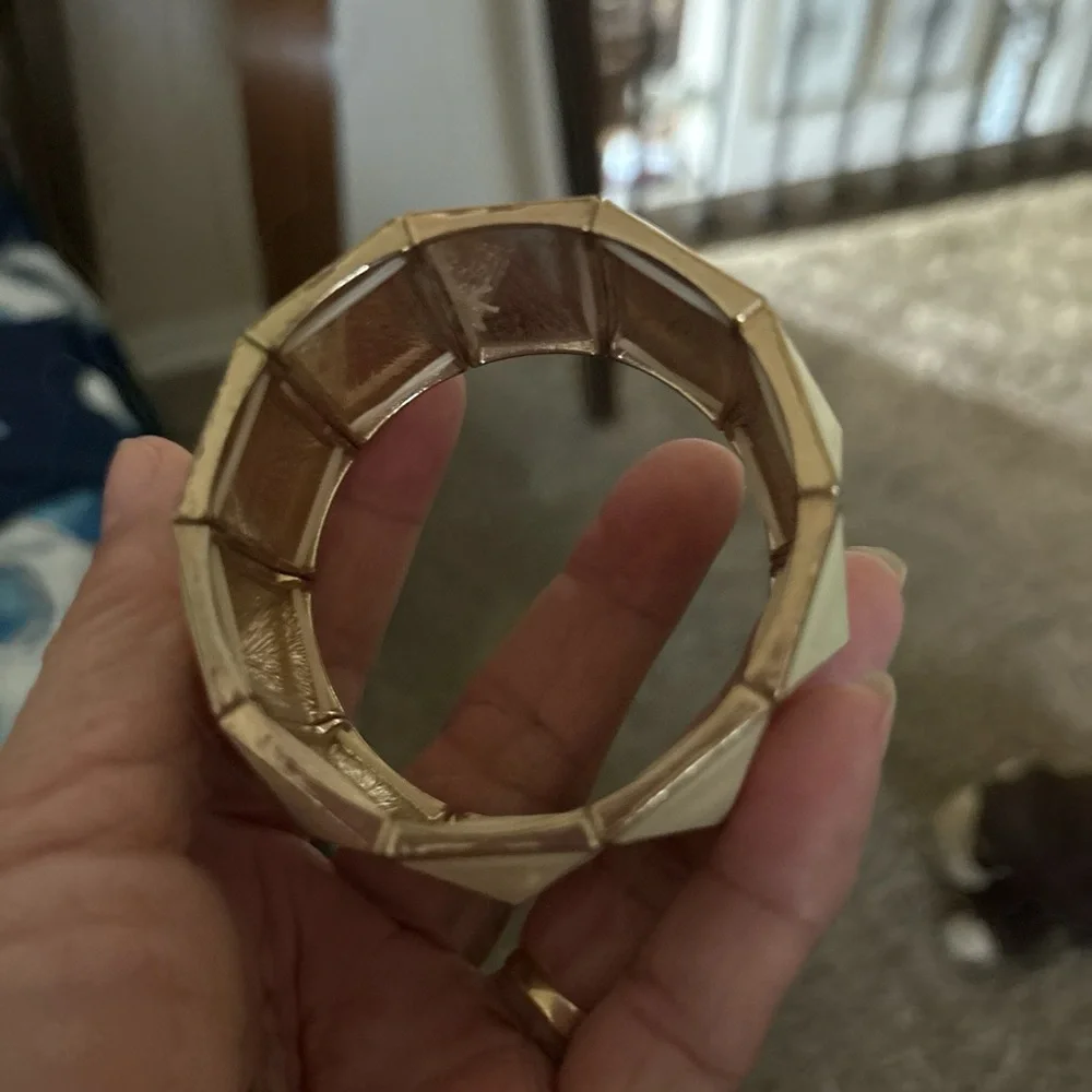 Geometric Cream Wearable Tech Bracelet